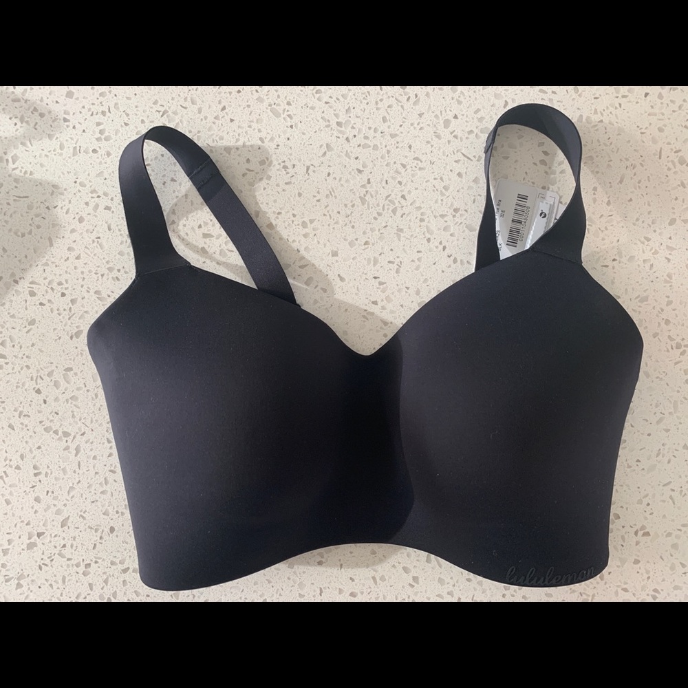 Hold True Bra 32E by lululemon. NWT in Black